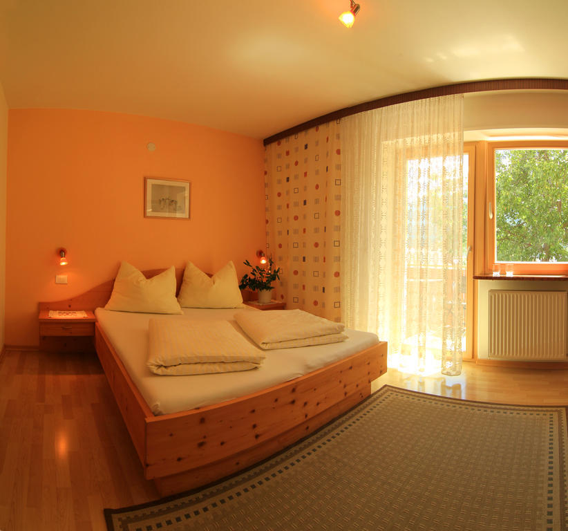 Haus Mairoesl Appartement Schlanders Kamer foto