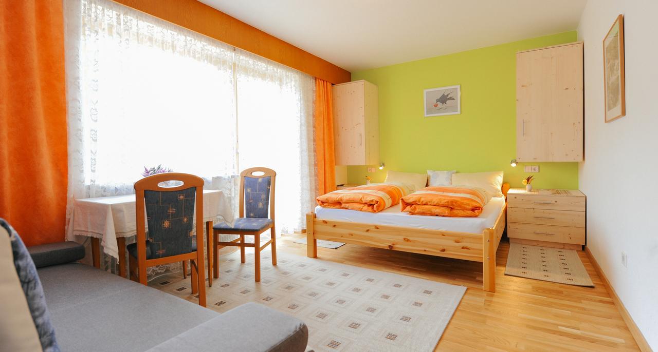Haus Mairoesl Appartement Schlanders Buitenkant foto